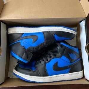 Royal Blue Jordan 1s